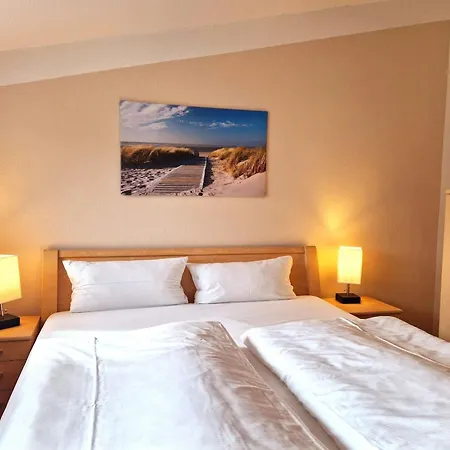 Apartment 684, Seepark *